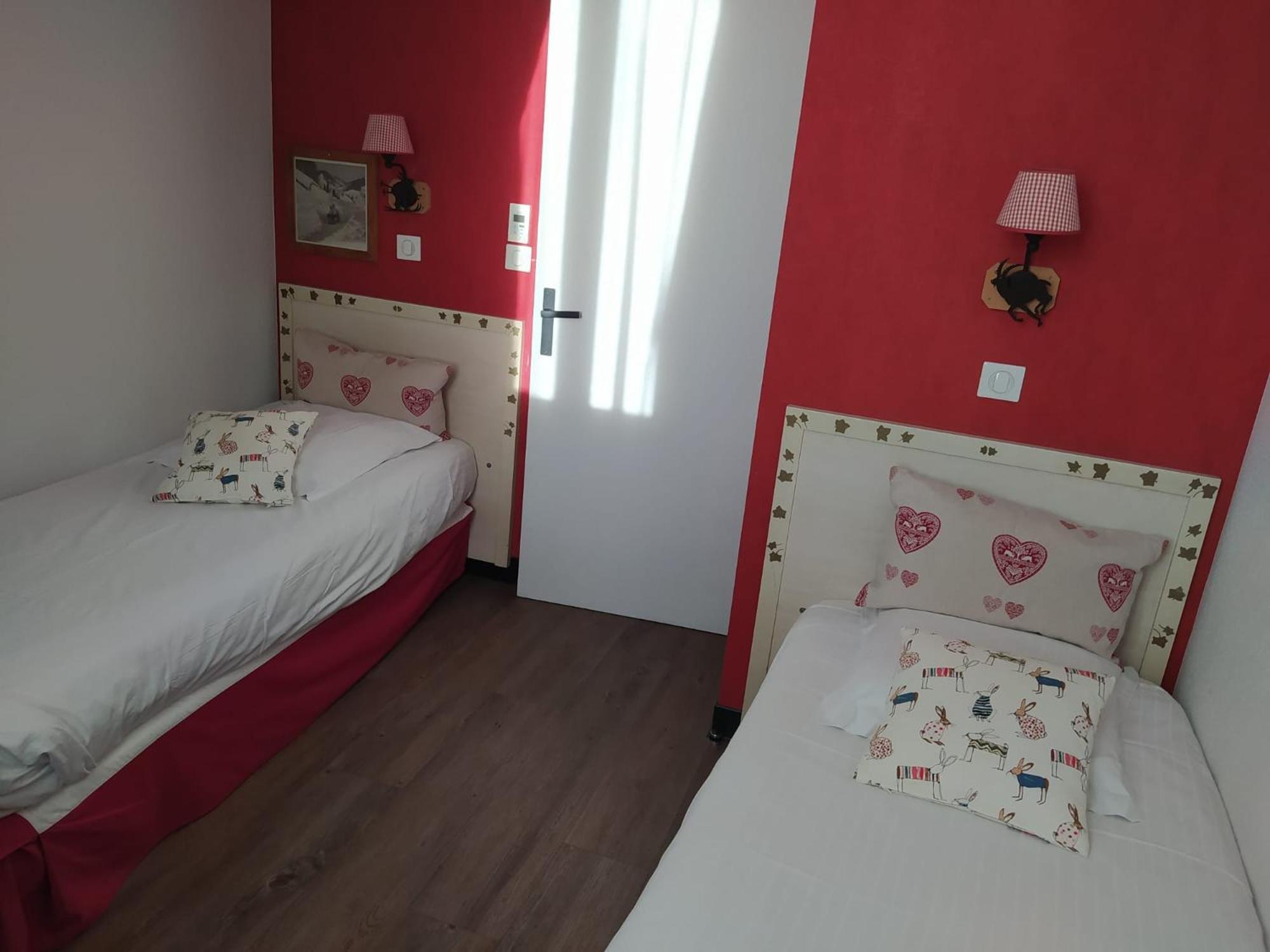 Hotel Des Princes, Chambery Centre Ngoại thất bức ảnh