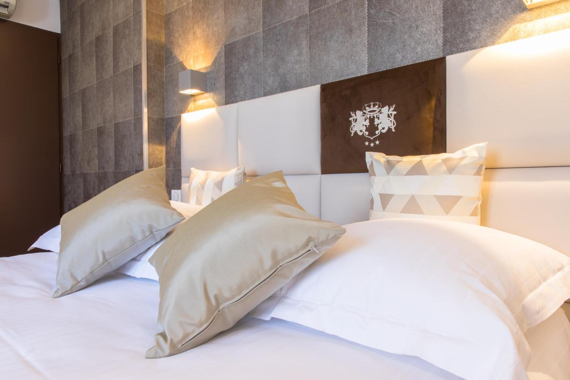 Hotel Des Princes, Chambery Centre Ngoại thất bức ảnh