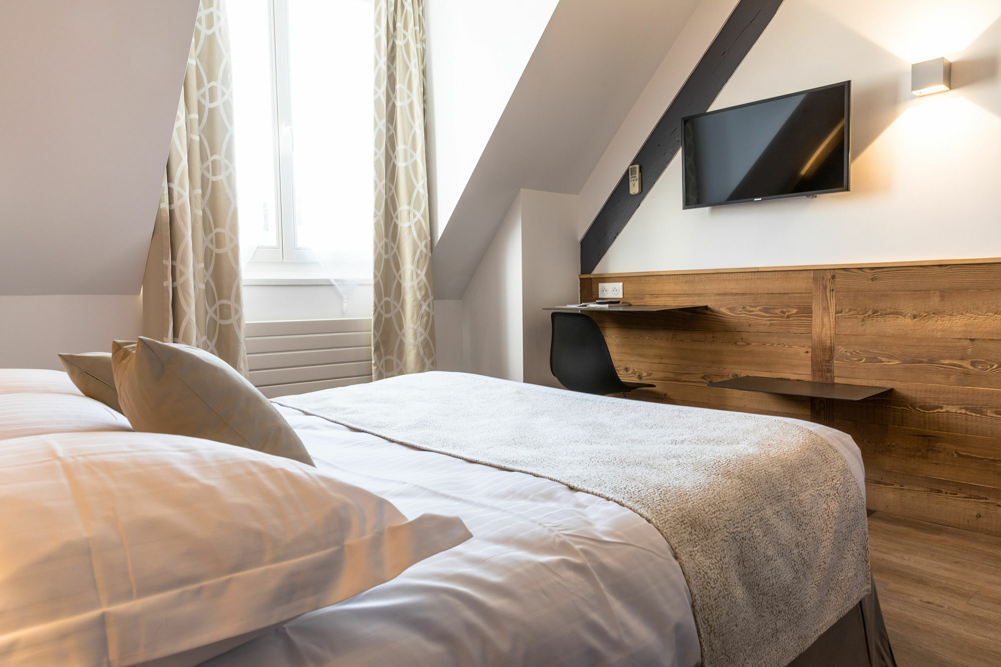 Hotel Des Princes, Chambery Centre Ngoại thất bức ảnh